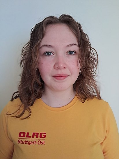 Stellvertretende Jugendleiterrin: Lenke Raiser
